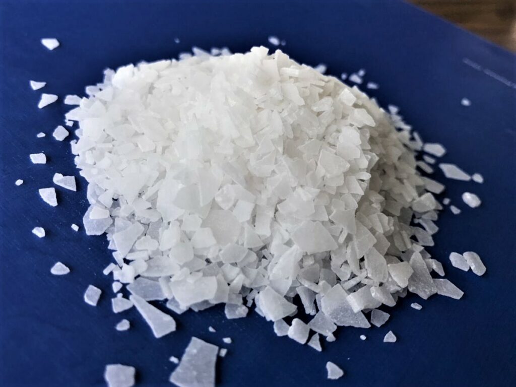 sample of end dust magnesium chloride flakes